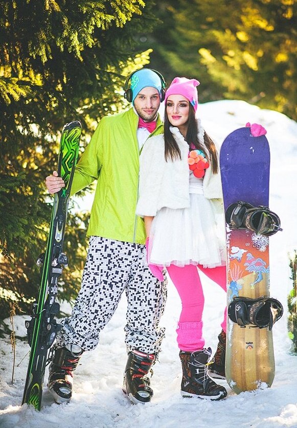 Neon detalji na stolu