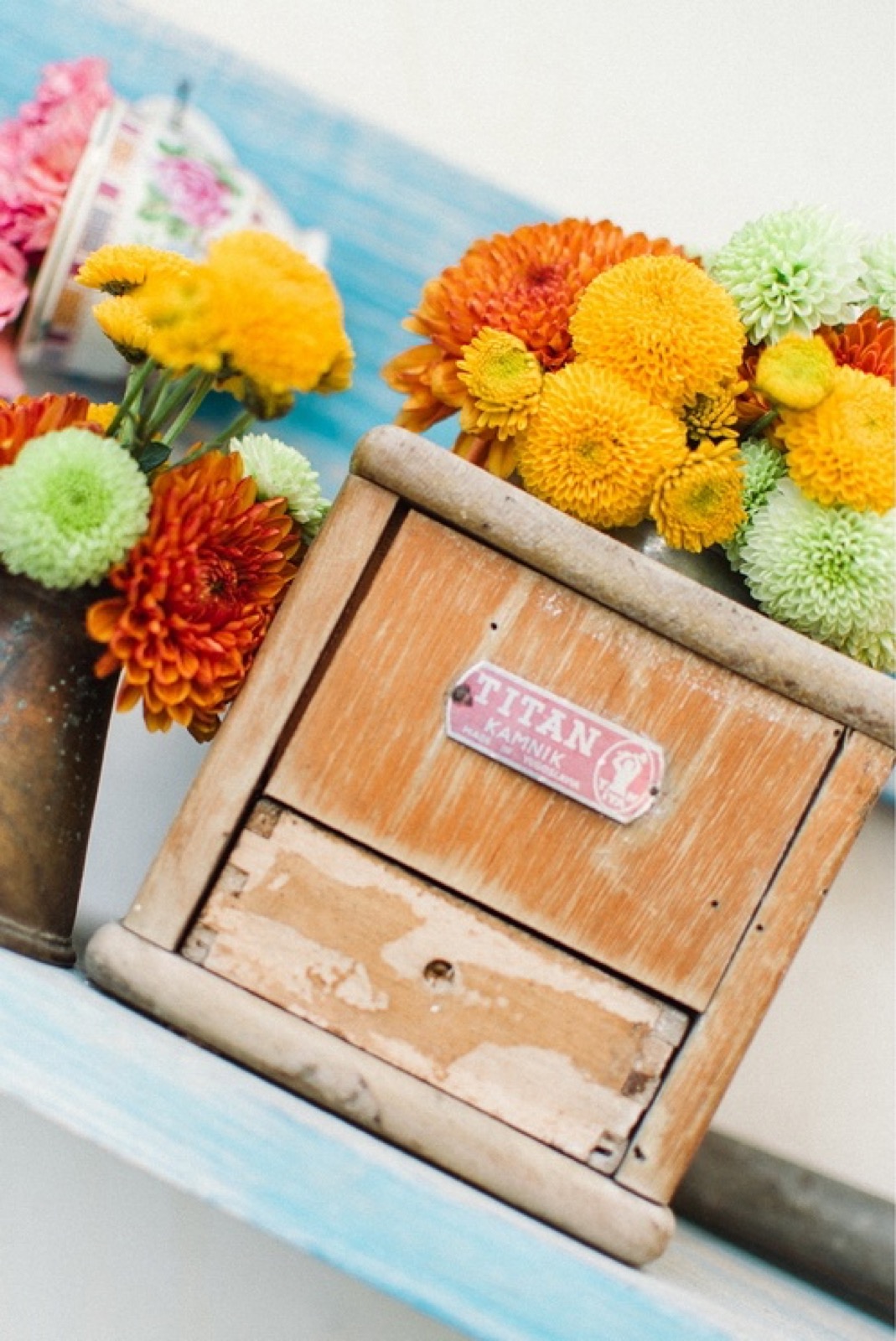 Slatki sto — torte na postolju od panjeva