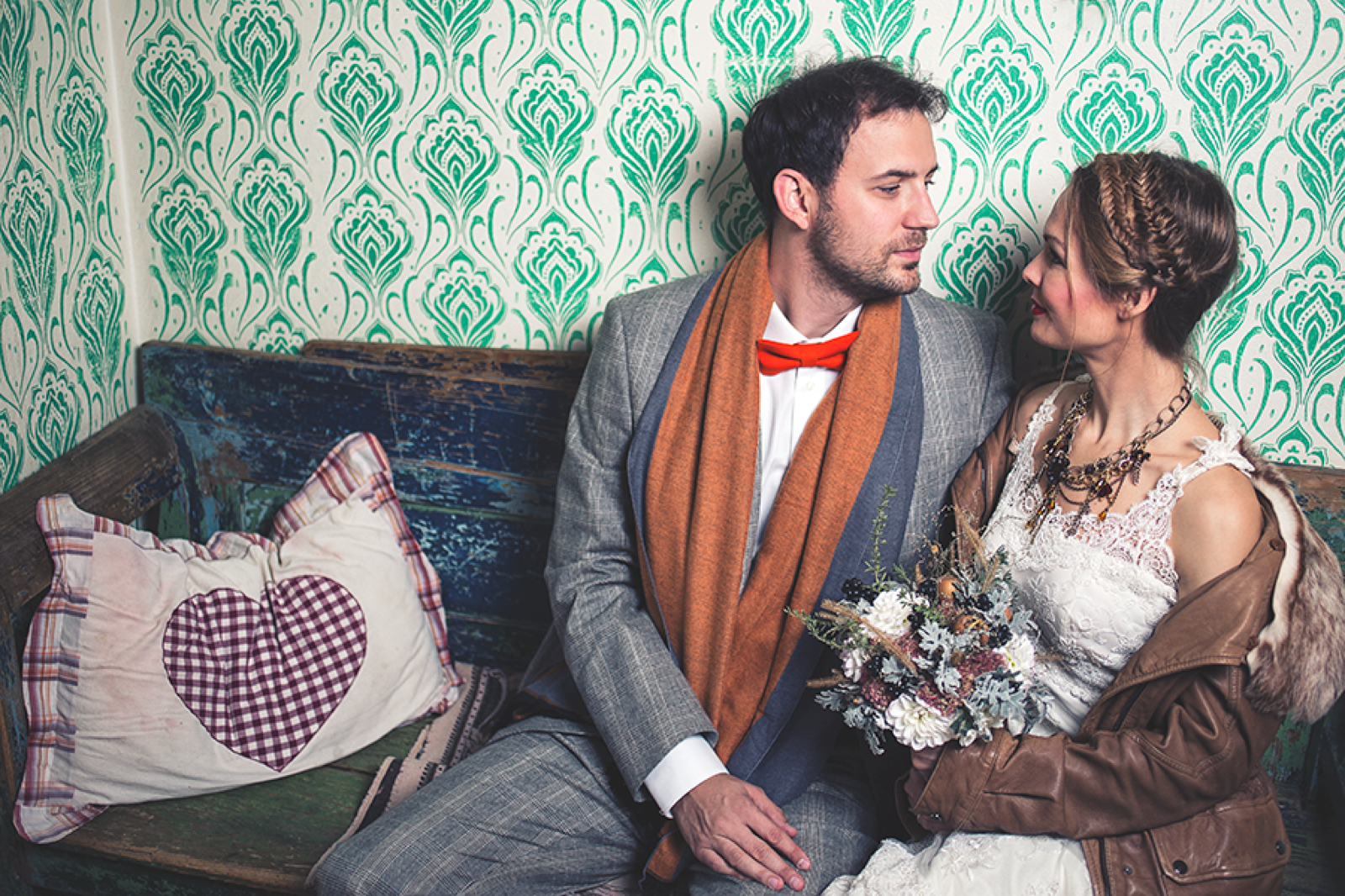 Portret mladoženje — boemski stil