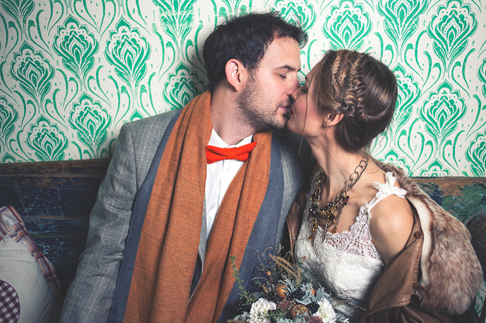 Par zajedno — romantični jesenji portret