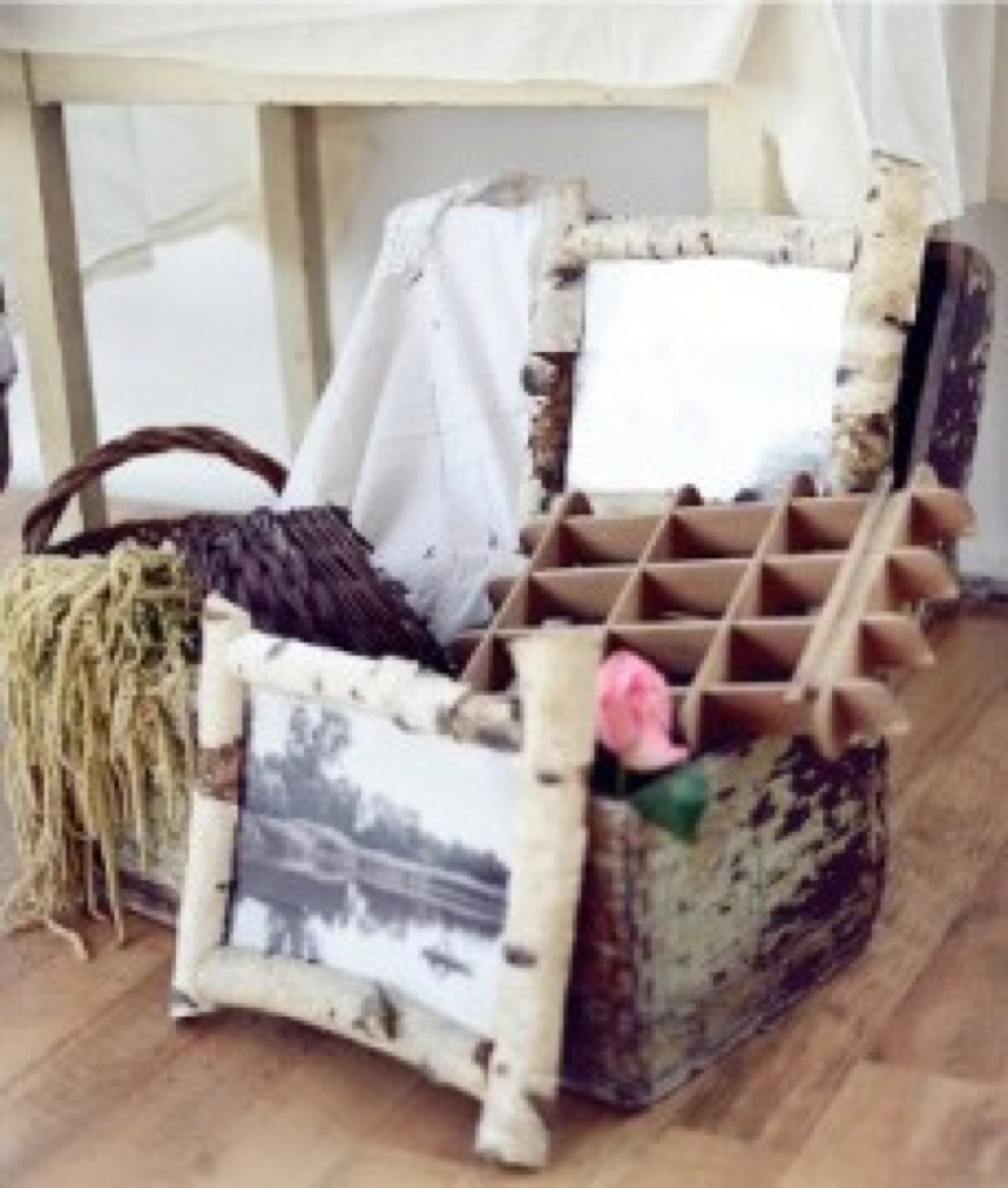 B&W porodične fotografije na ulazu