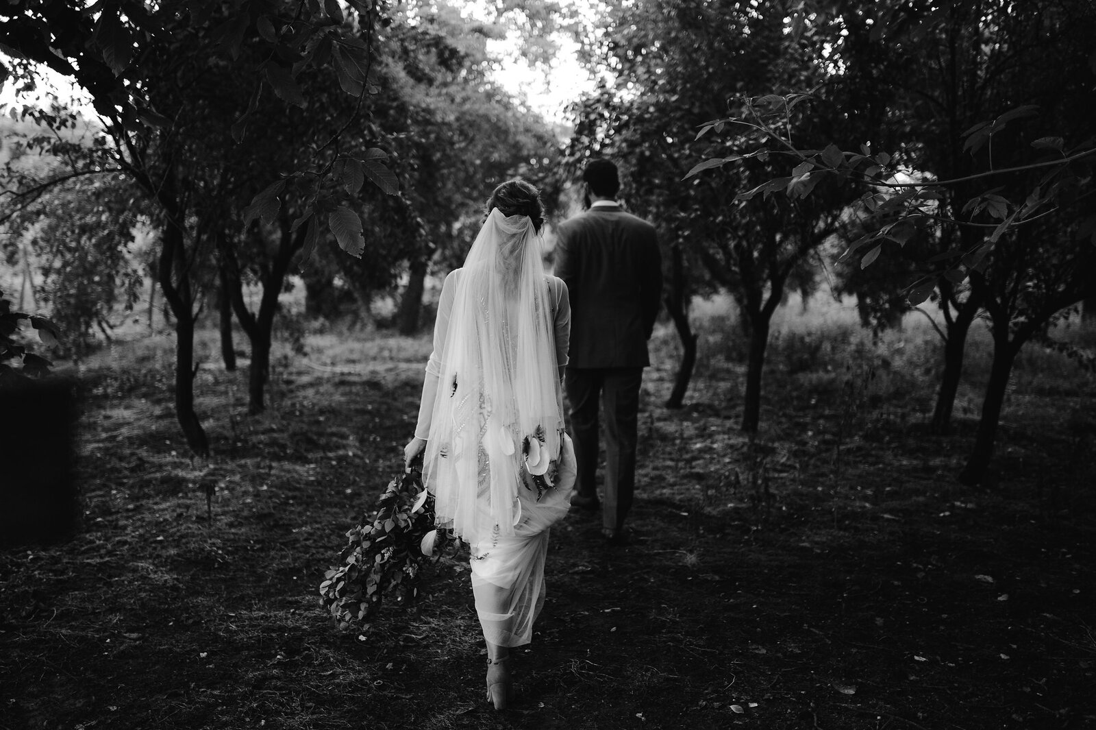 Dekoracija stolova na venčanju